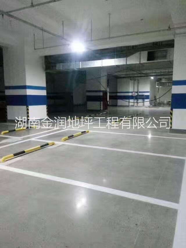 湖南長沙固化耐磨著色地坪彩色鋼化地坪株州固化耐磨復(fù)古地坪 耐磨地坪