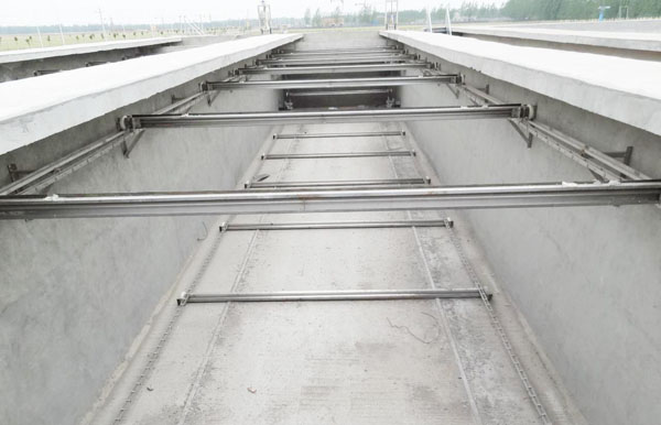 非金屬鏈條刮泥機(jī)圖片/非金屬鏈條刮泥機(jī)樣板圖 (1)