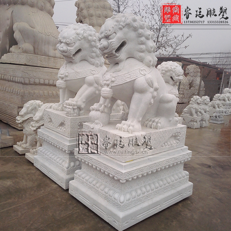 石雕石獅子定制 漢白玉石獅子雕刻廠家  石雕石獅子價格 石雕石獅子加工