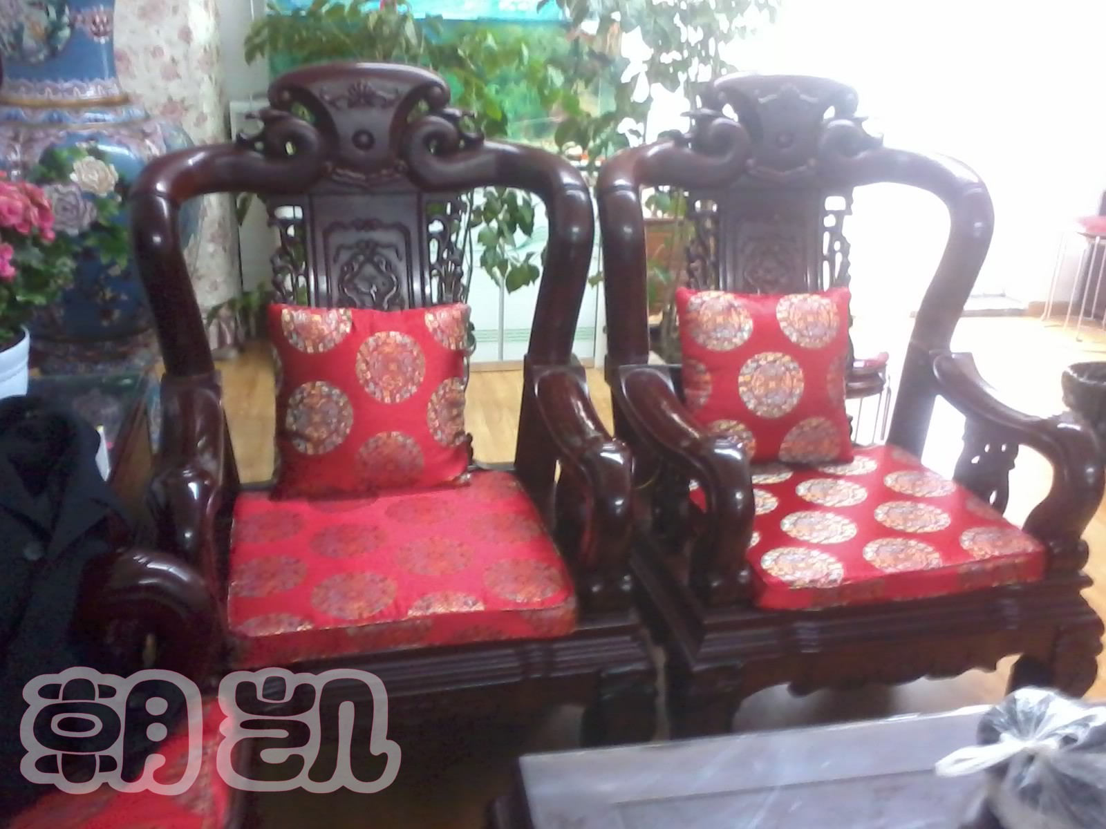 沙發(fā)坐墊紅木圖片/沙發(fā)坐墊紅木樣板圖 (2)