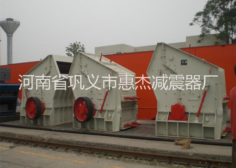 反擊式破碎制砂機圖片