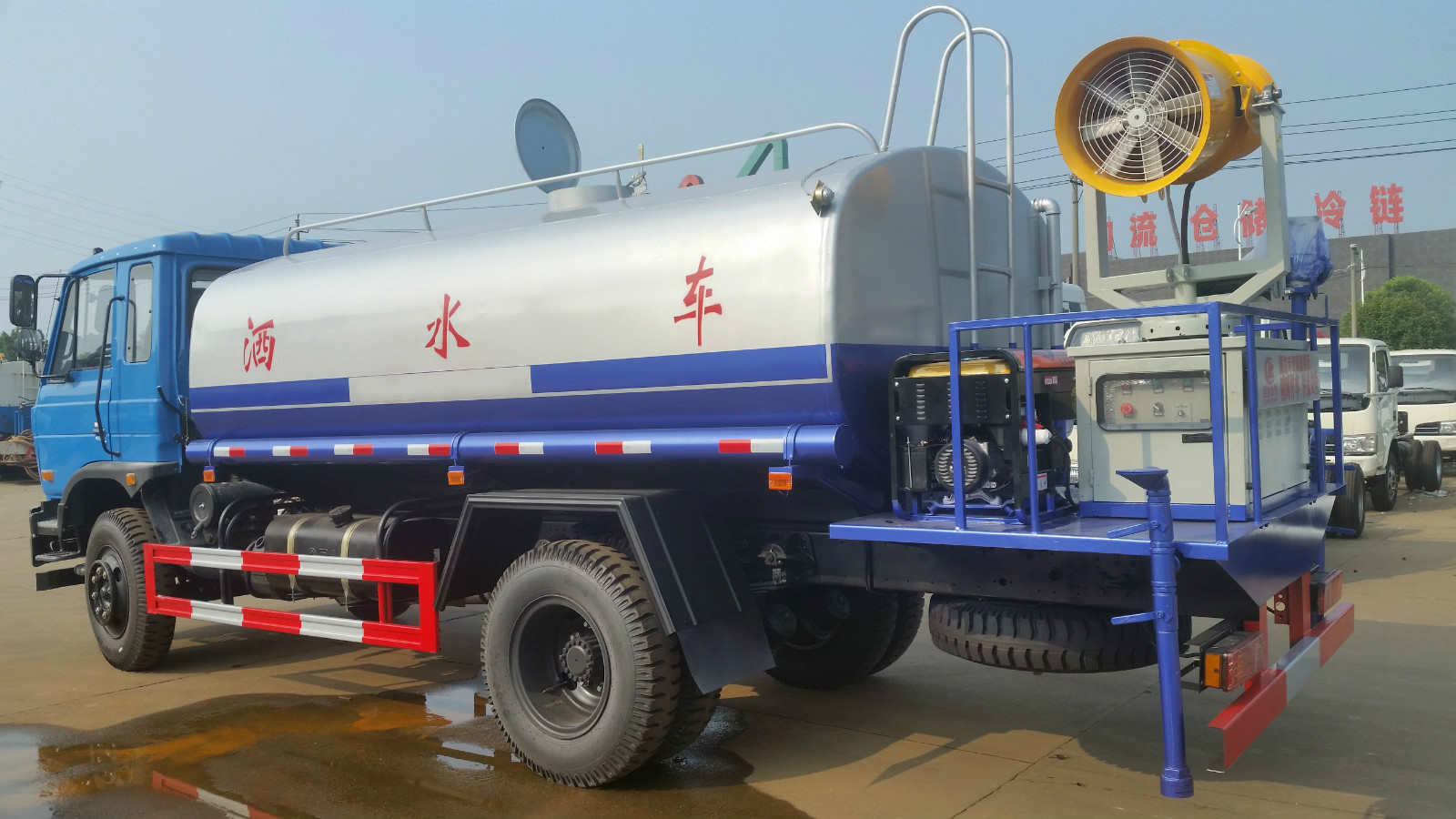 灑水車圖片/灑水車樣板圖 (2)