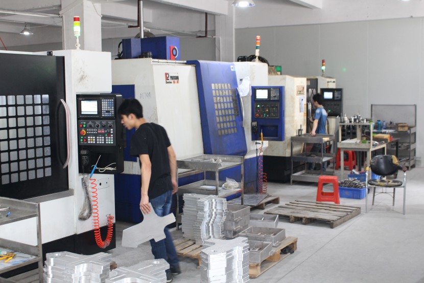 東莞CNC電腦鑼加工，擁有*的加工設備，優(yōu)質的加工團隊，24小時全天候生產，使您的產品快速而精密。