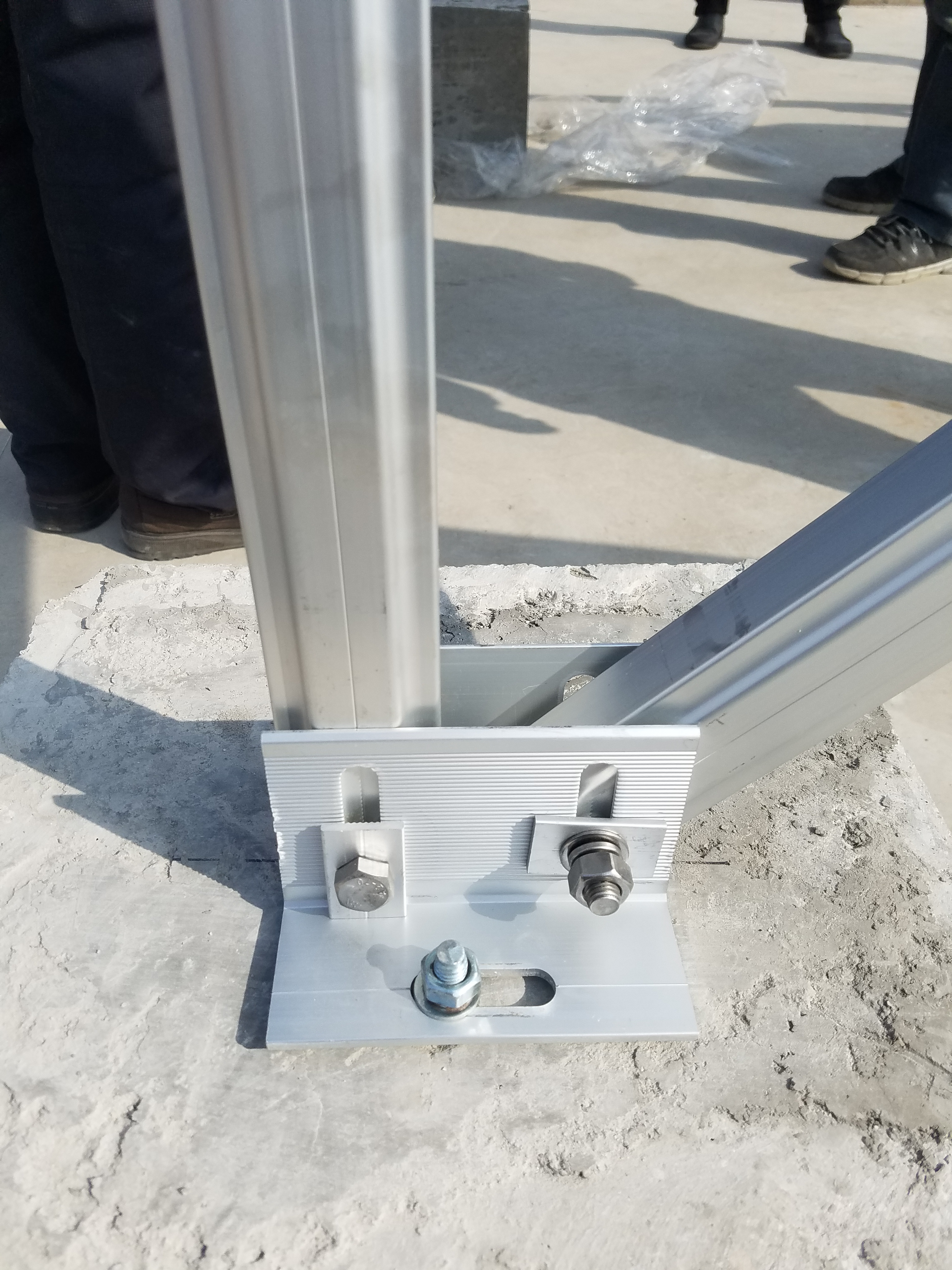 分布式光伏招商電話 中小型航天機電太陽能分布式光伏發(fā)電系統(tǒng)