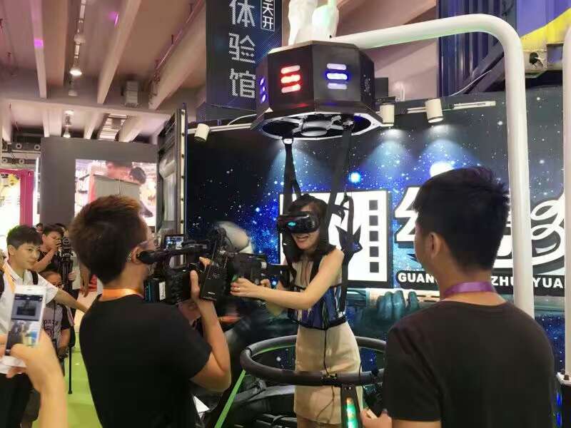 廣州VR跑步機(jī)出租 VR萬(wàn)向射擊游戲 虛擬現(xiàn)實(shí)體驗(yàn)設(shè)備