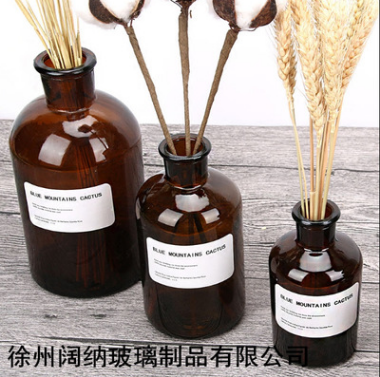 復(fù)古玻璃瓶圖片/復(fù)古玻璃瓶樣板圖 (3)