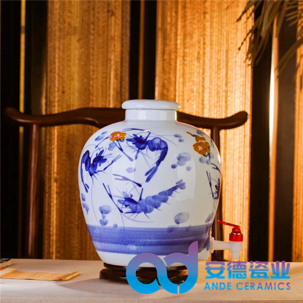 青花酒瓶圖片/青花酒瓶樣板圖 (2)
