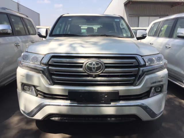 豐田蘭德酷路澤圖片/豐田蘭德酷路澤樣板圖 (2)