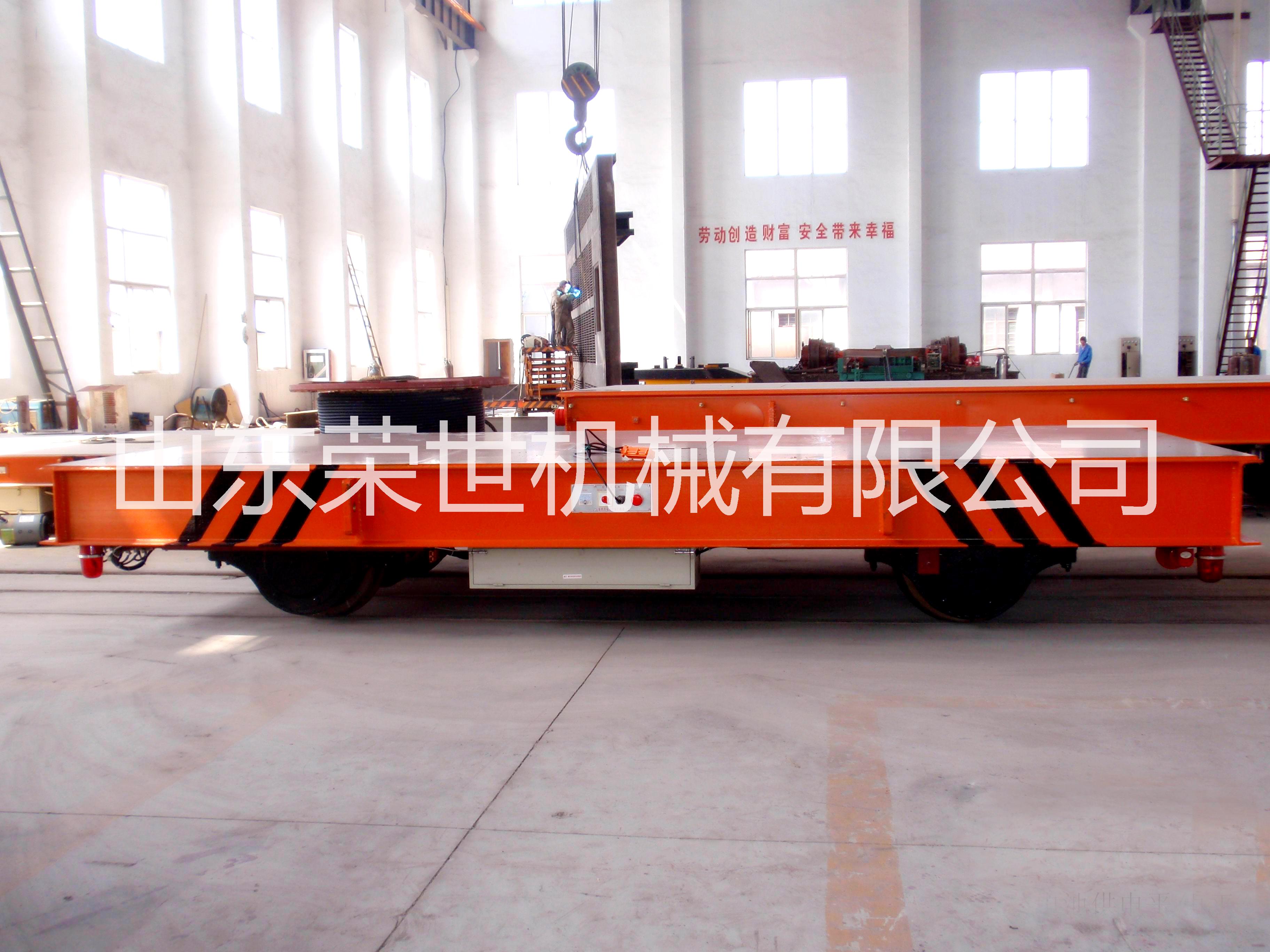 電動(dòng)平板拖車(chē)圖片