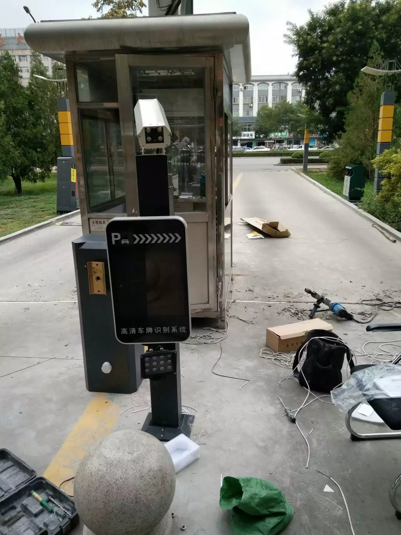 車牌識別收費系統(tǒng)圖片/車牌識別收費系統(tǒng)樣板圖 (2)