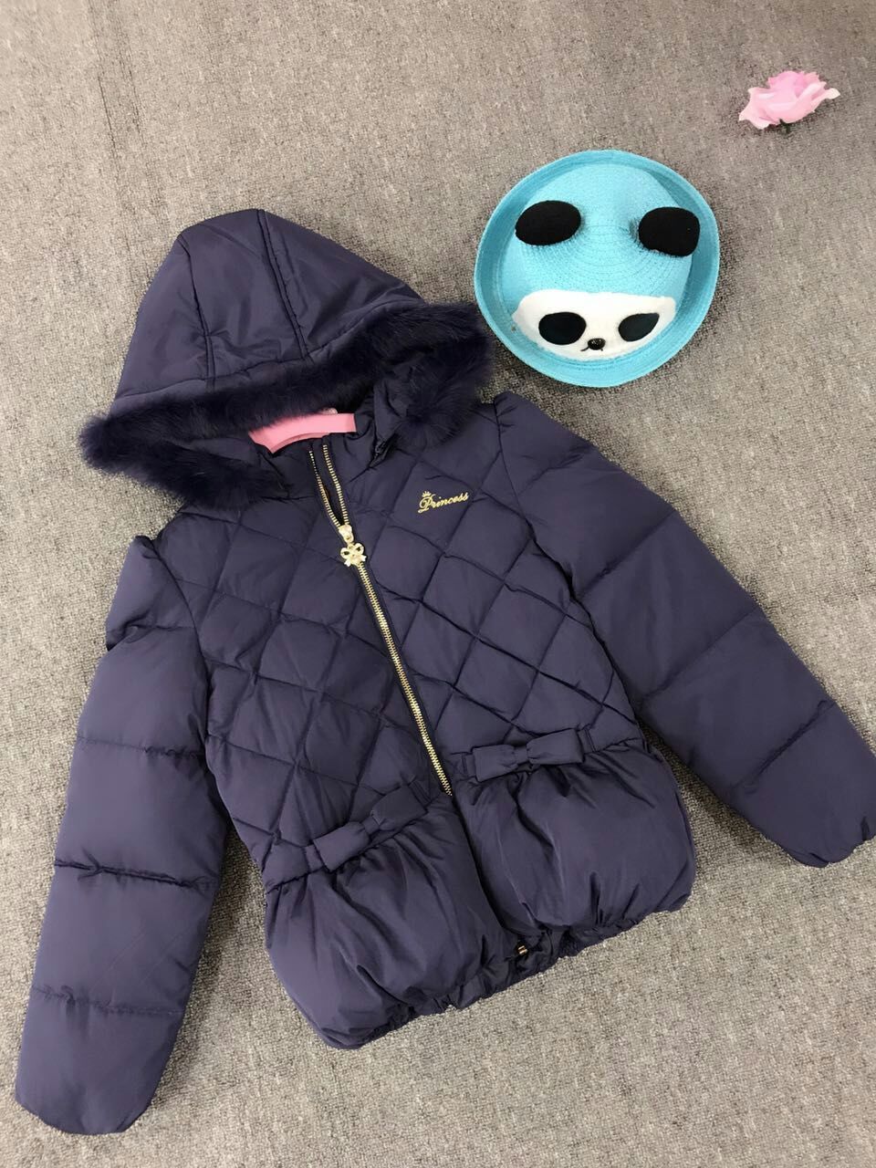 迪士尼巴布豆羽絨服圖片