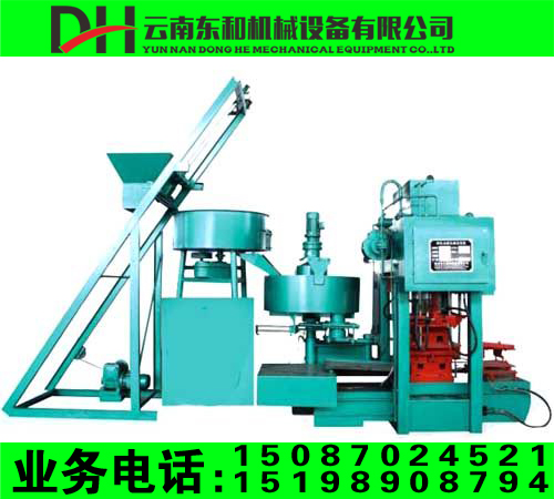 QT6-15全自動(dòng)液壓磚機(jī)圖片/QT6-15全自動(dòng)液壓磚機(jī)樣板圖 (2)