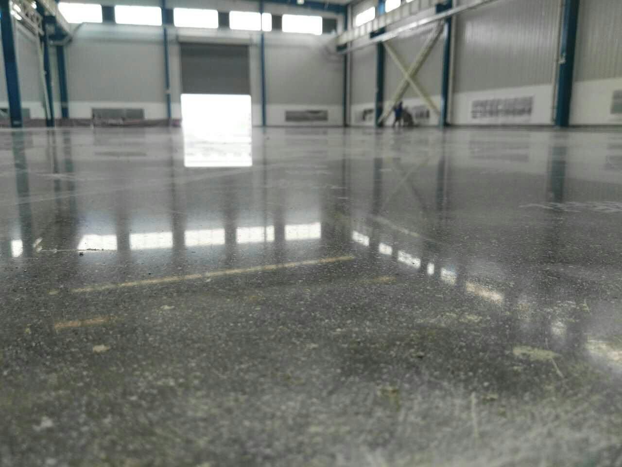 供應(yīng)工業(yè)車間水泥地面處理施工