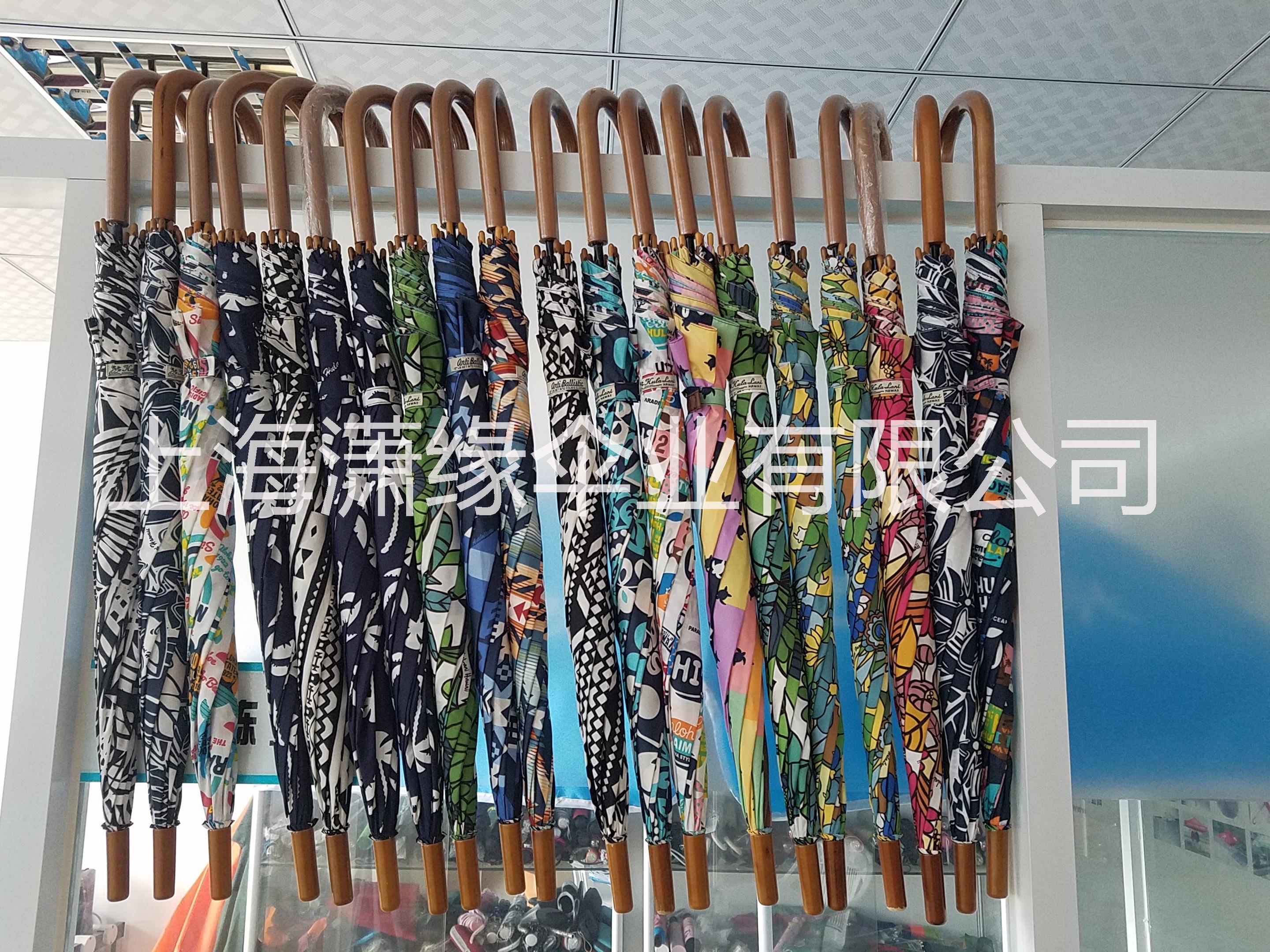 木質(zhì)彎柄直桿傘、各種創(chuàng)意傘面雨傘圖片