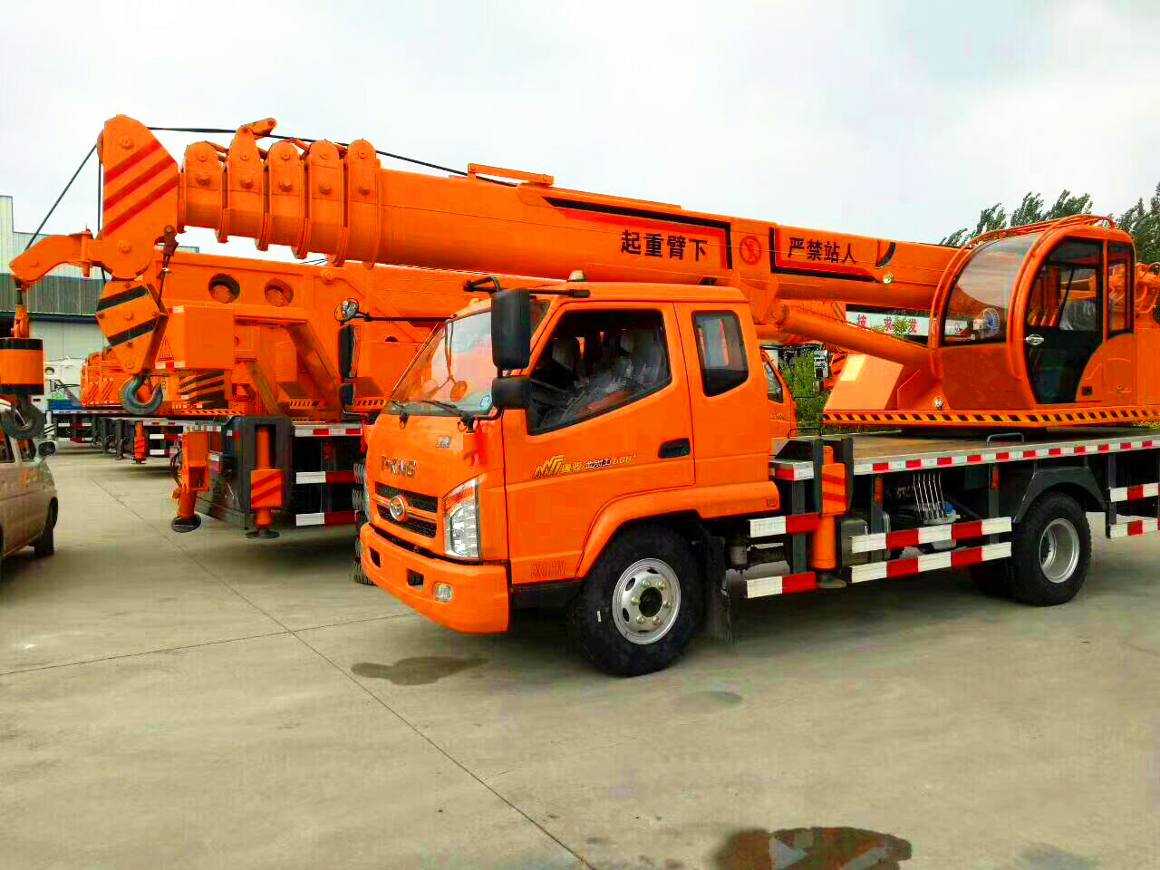 12噸汽車吊車圖片/12噸汽車吊車樣板圖 (4)