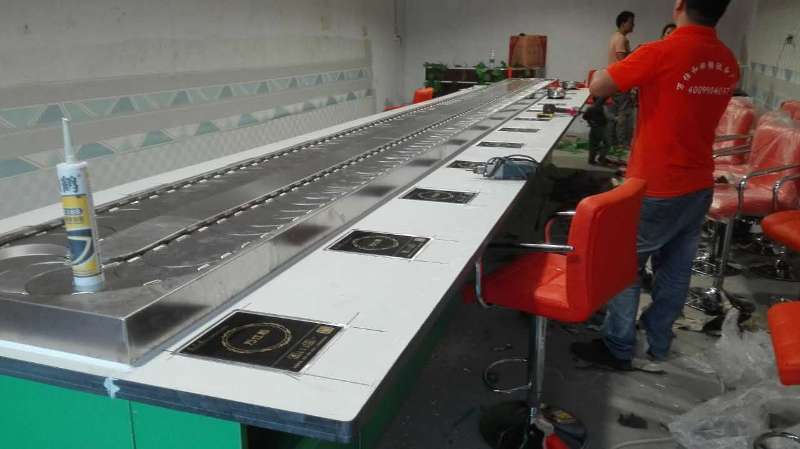 萬仕和回轉(zhuǎn)火鍋設(shè)備 串串小火鍋設(shè)備 火鍋設(shè)備免費安裝提供技術(shù)