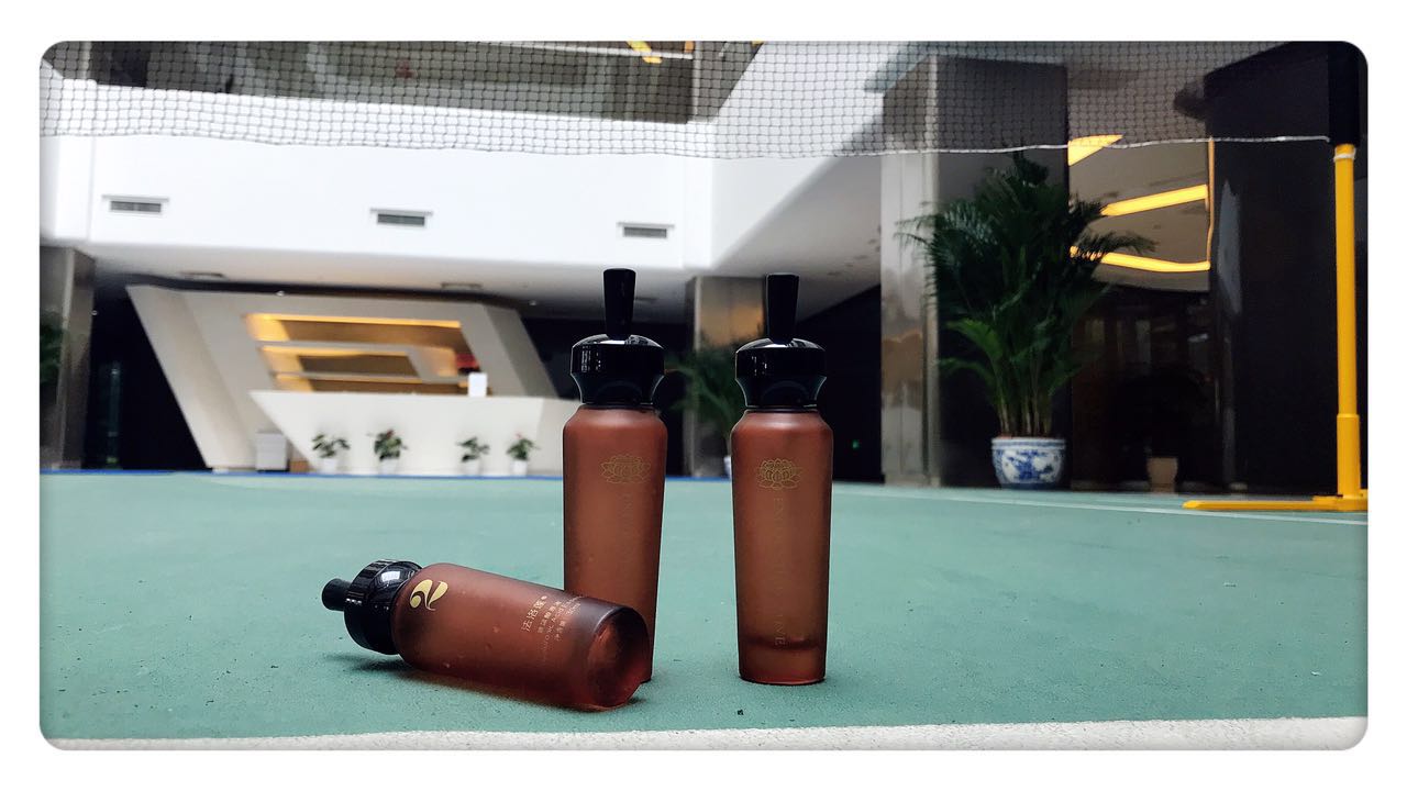 法洛蓮小分子水玻尿酸VC原液套盒圖片/法洛蓮小分子水玻尿酸VC原液套盒樣板圖 (2)