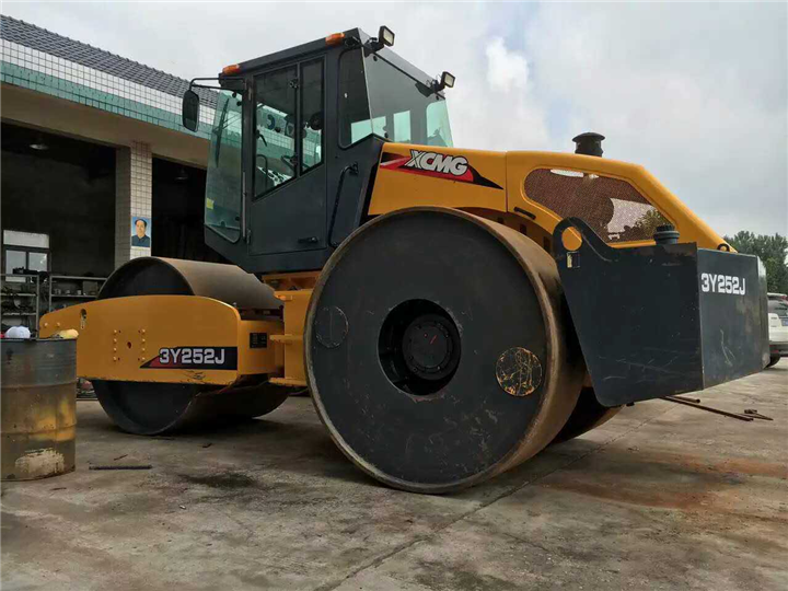 振動(dòng)壓路機(jī)圖片/振動(dòng)壓路機(jī)樣板圖 (3)