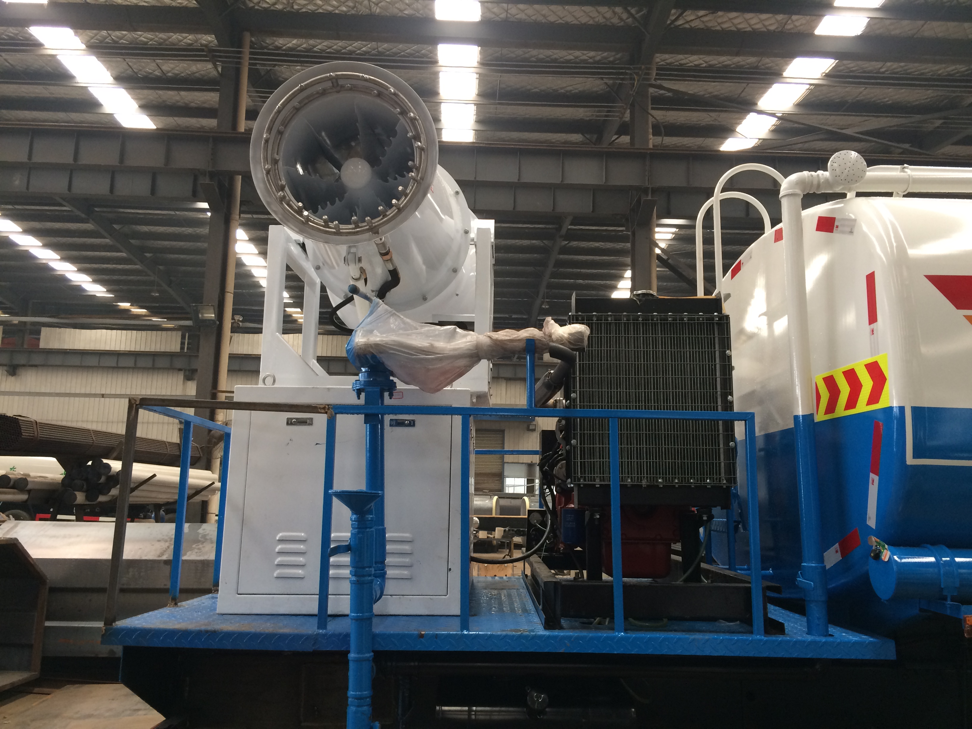 風(fēng)送式遠(yuǎn)程噴霧機50米