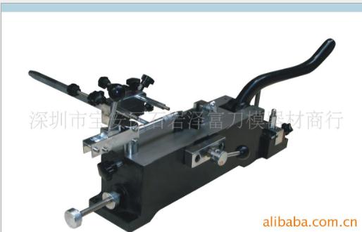 彎刀機圖片/彎刀機樣板圖 (3)