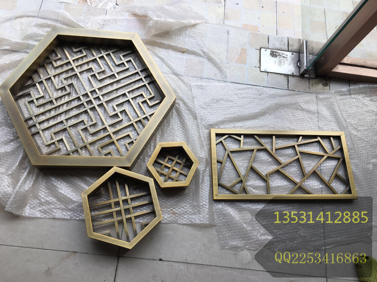 青古銅不銹鋼屏風(fēng)圖片/青古銅不銹鋼屏風(fēng)樣板圖 (3)