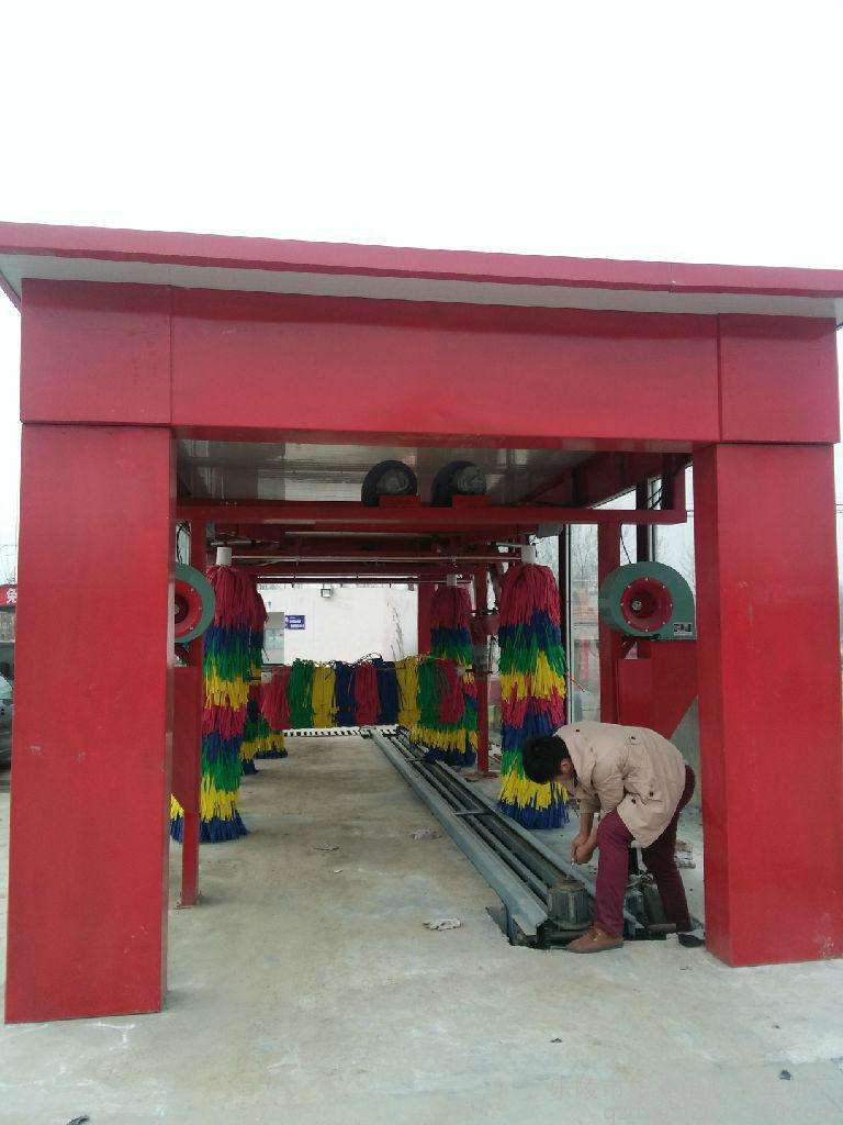 隧道連續(xù)式洗車(chē)機(jī)圖片/隧道連續(xù)式洗車(chē)機(jī)樣板圖 (3)