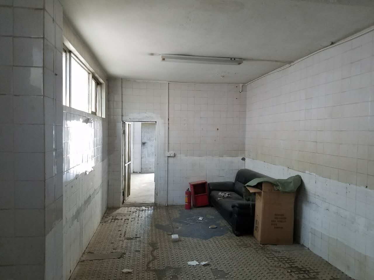 民治80平一樓超值小面積倉庫裝卸圖片