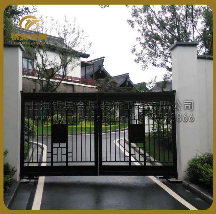 供應(yīng)電動(dòng)大門遙控鐵藝門鐵藝門別墅圖片/供應(yīng)電動(dòng)大門遙控鐵藝門鐵藝門別墅樣板圖 (2)