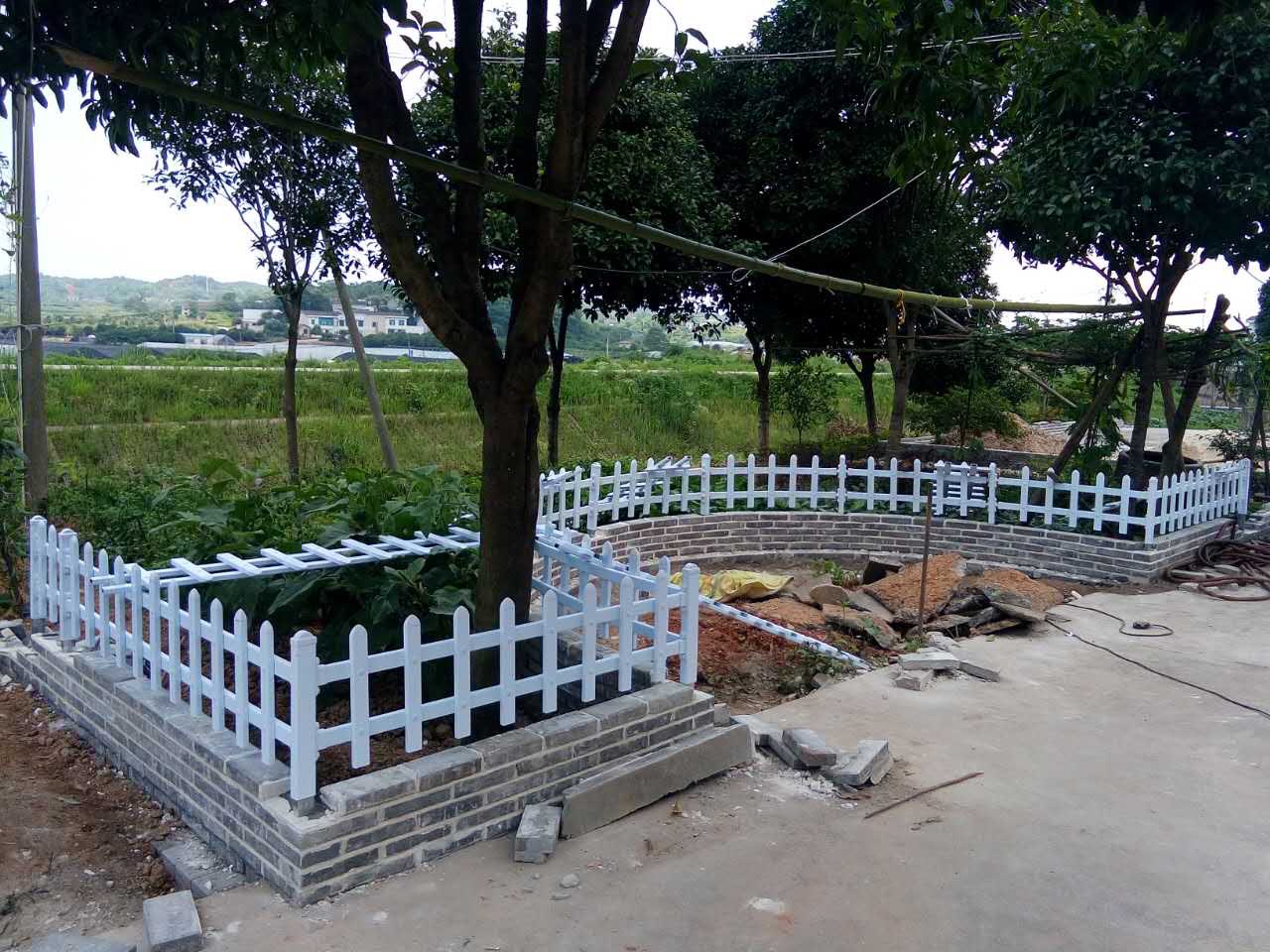 pvc花壇護欄 pvc花壇護欄廠家直銷 pvc花壇護欄采購價格 草坪護欄 護欄 pvc護欄