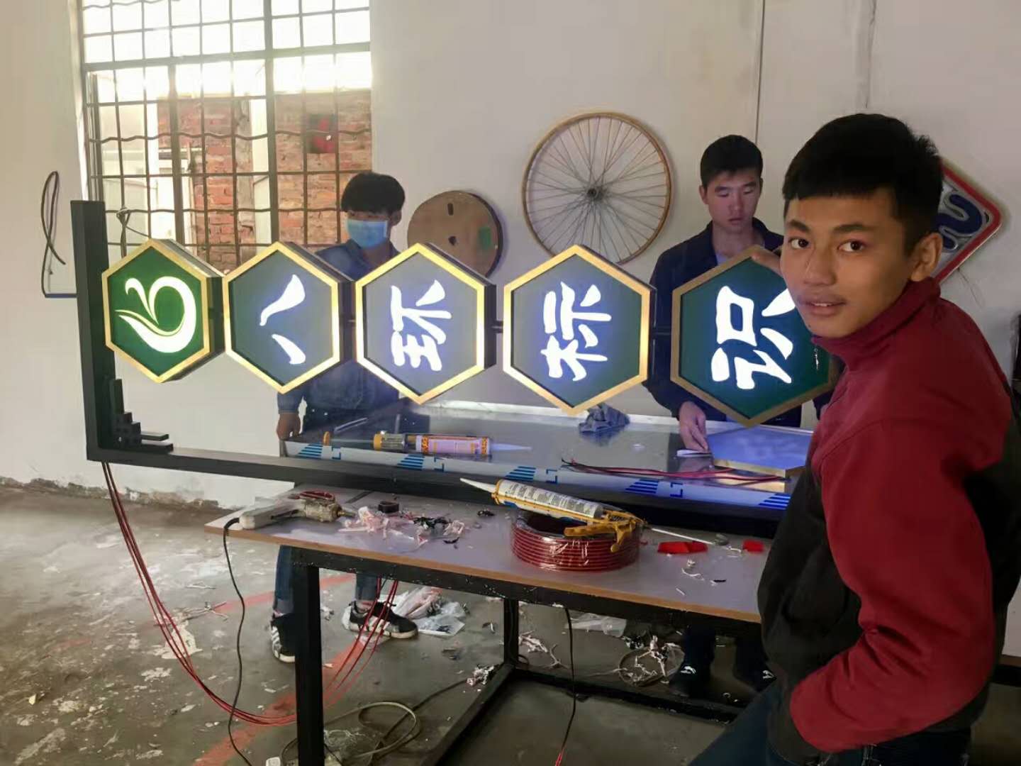 燈箱字生產(chǎn)廠家 燈箱字 燈箱字定制 燈箱字批發(fā)