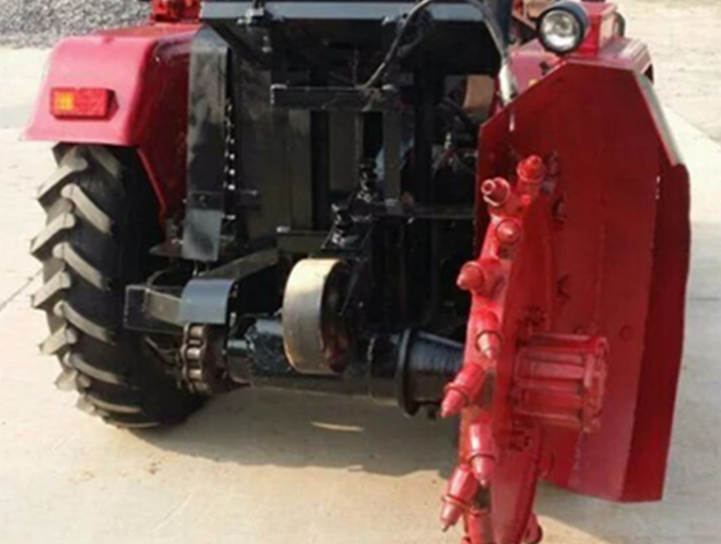 開(kāi)溝機(jī)圖片