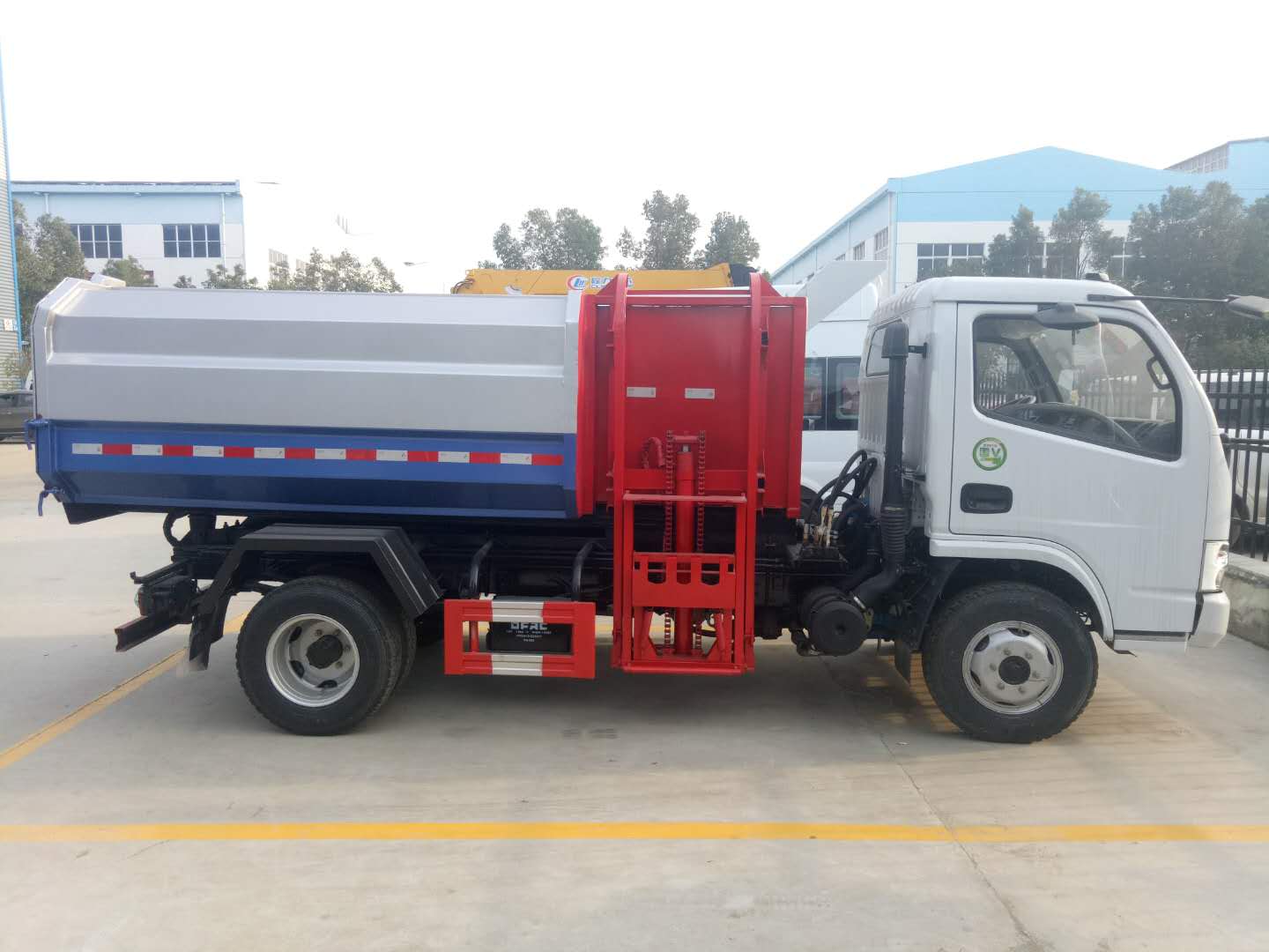 垃圾車(chē)圖片/垃圾車(chē)樣板圖 (3)