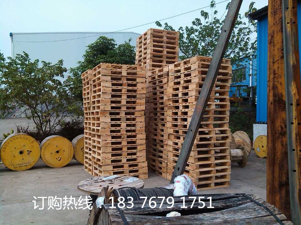 源木達(dá)  南寧 二手卡板托盤批發(fā)  南寧卡板托盤廠家
