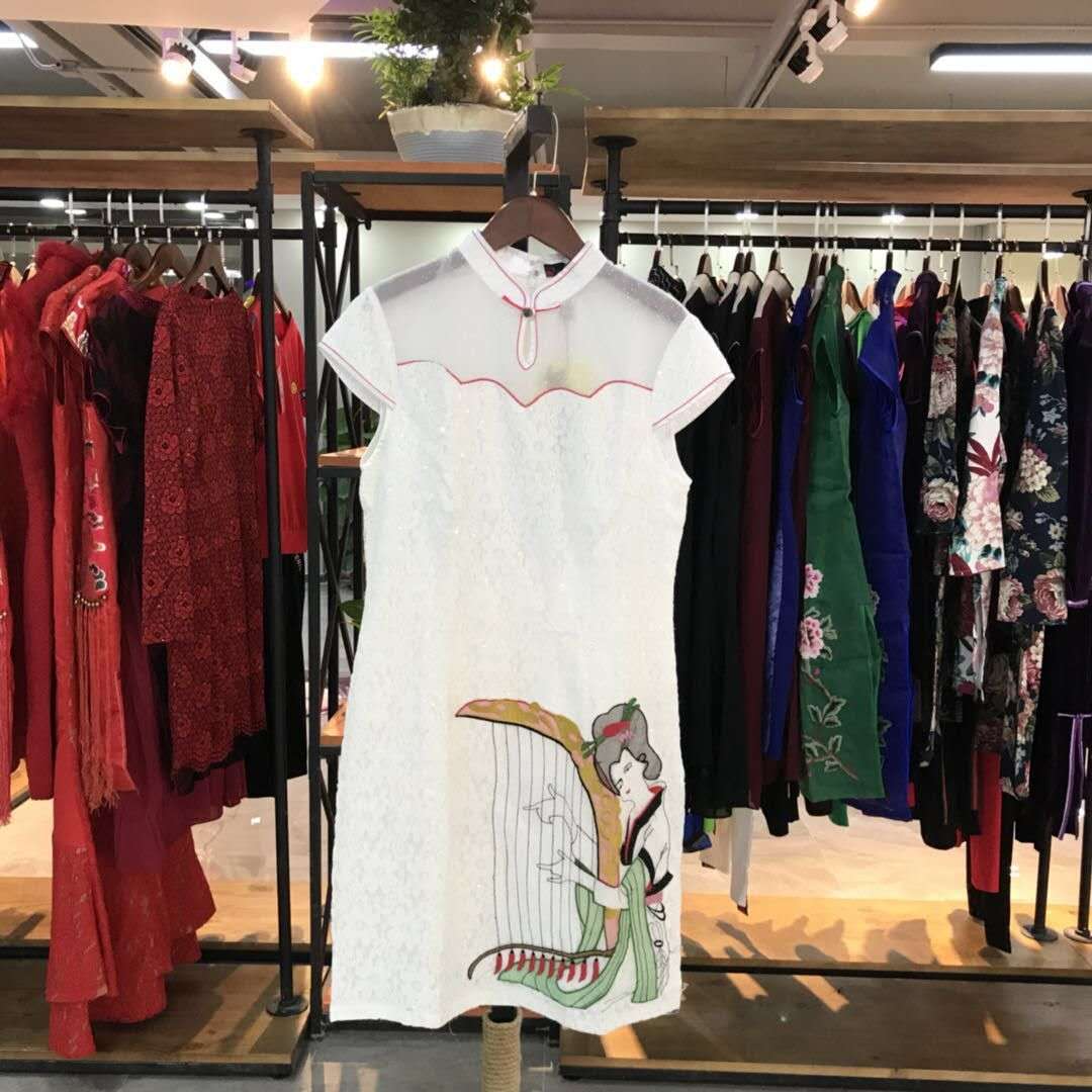 品牌折扣女裝批發(fā) 廣州女裝貨源哪里有！