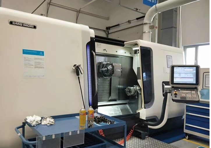 德馬吉車銑復(fù)合加工中心1250