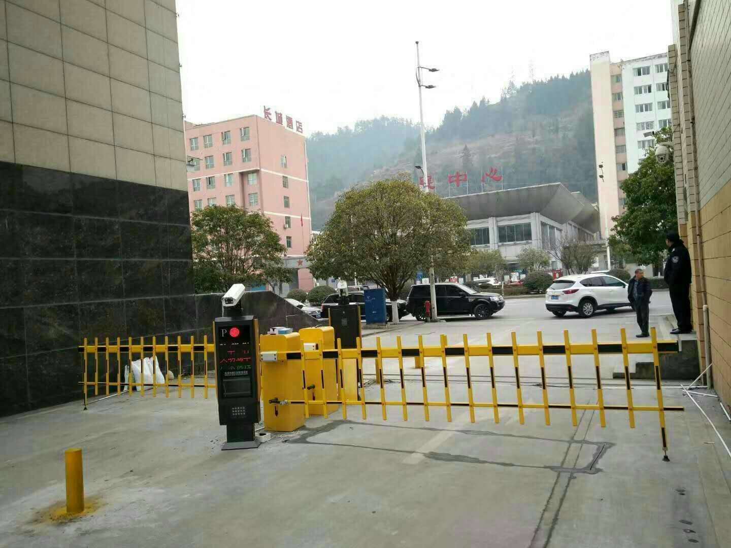 豪華車牌識(shí)別圖片/豪華車牌識(shí)別樣板圖 (3)