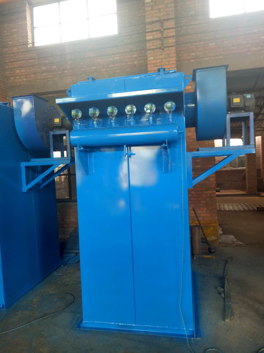 脈沖單機(jī)除塵器圖片/脈沖單機(jī)除塵器樣板圖 (2)