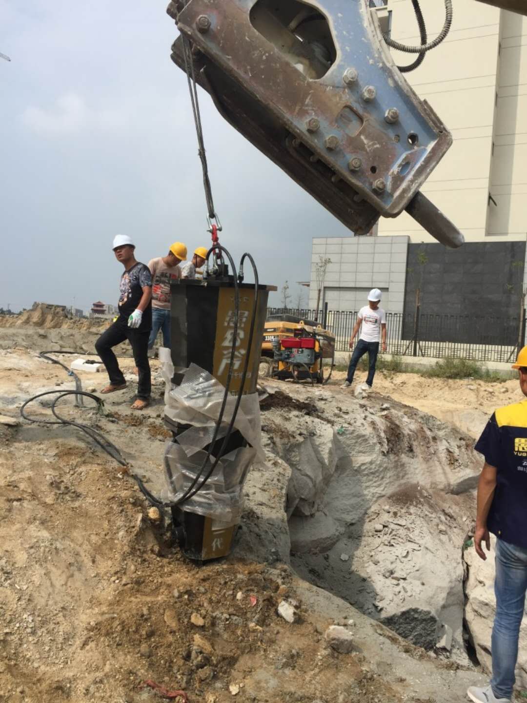 劈裂機(jī)視頻圖片