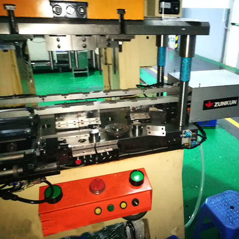 沖床自動化上下料專用機械手圖片/沖床自動化上下料專用機械手樣板圖 (3)