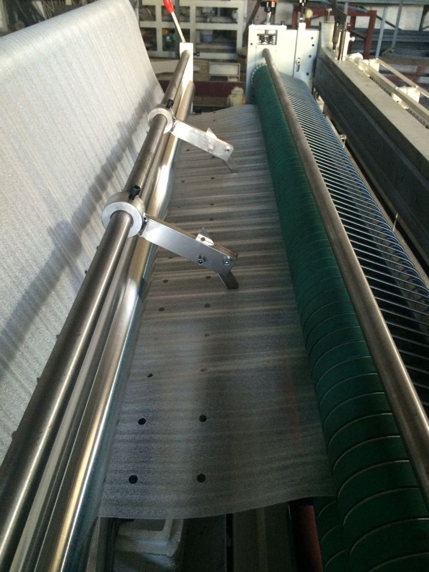 全自動(dòng)高速珍珠棉香蕉袋制袋機(jī)圖片/全自動(dòng)高速珍珠棉香蕉袋制袋機(jī)樣板圖 (4)