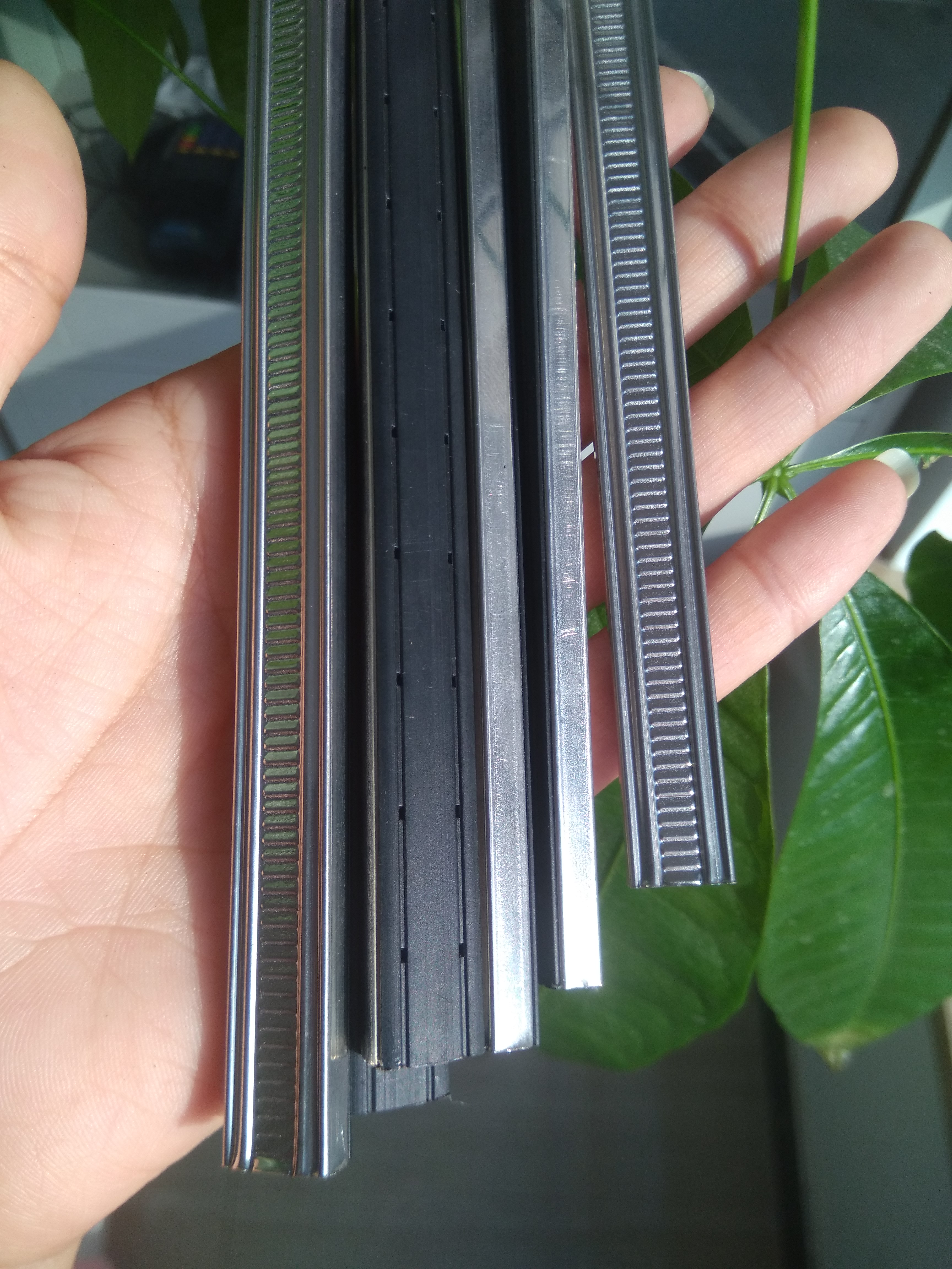 石家莊歐韻暖邊間隔條  復(fù)合型暖圖片