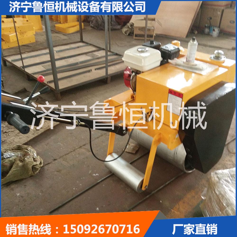 700型大鋼輪壓路機(jī)圖片/700型大鋼輪壓路機(jī)樣板圖 (4)