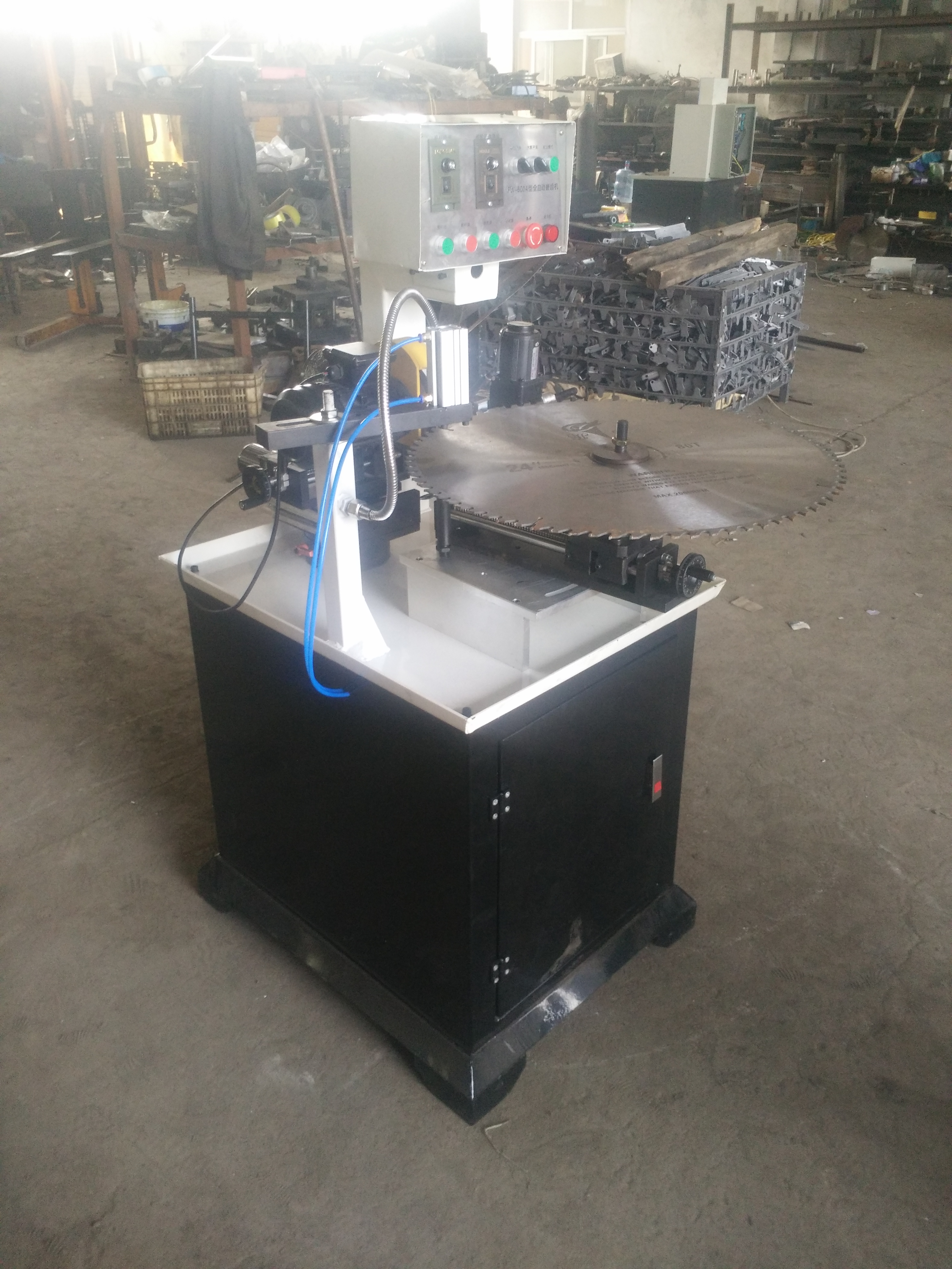 福曼威全自動(dòng)磨齒機(jī)圖片