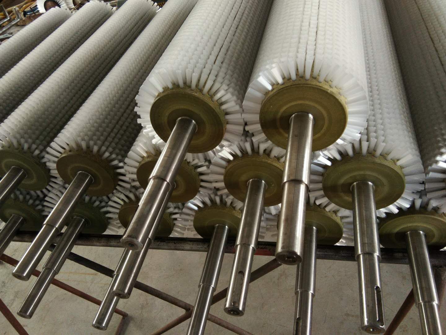 尼龍刷輥供應商 尼龍刷輥批發(fā)價格 尼龍刷輥廠家定制 尼龍刷輥