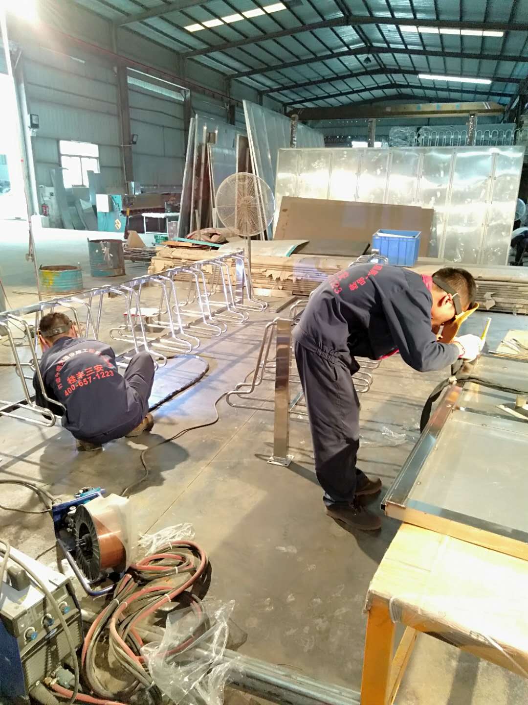 深圳某工廠停車場(chǎng)的一大亮點(diǎn)停車架圖片/深圳某工廠停車場(chǎng)的一大亮點(diǎn)停車架樣板圖 (4)