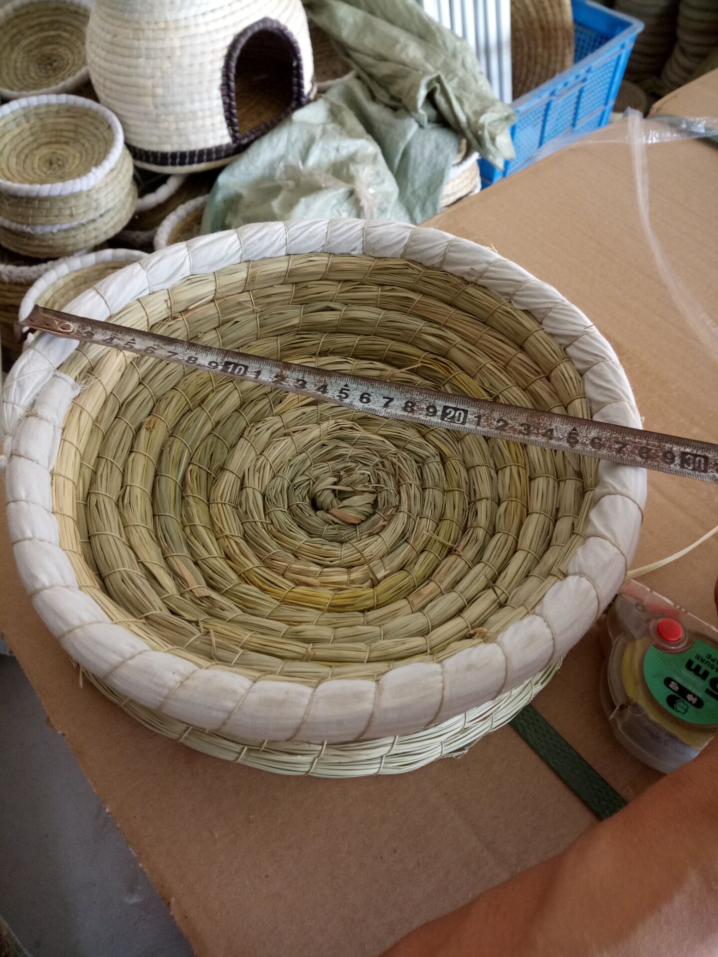供應(yīng)稻草鴿子窩油草鴿子窩鴿子用品 加高油草鴿子窩