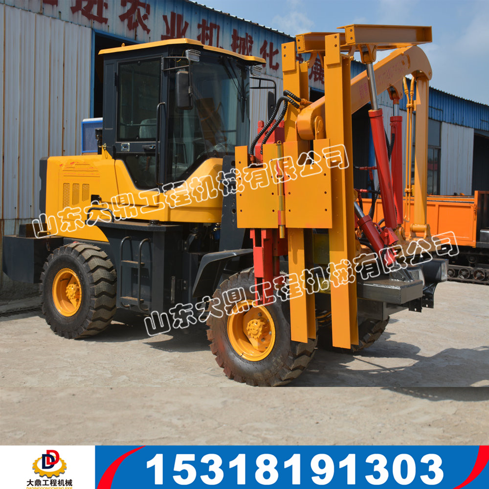 裝載機(jī)式護(hù)欄打拔一體機(jī)圖片