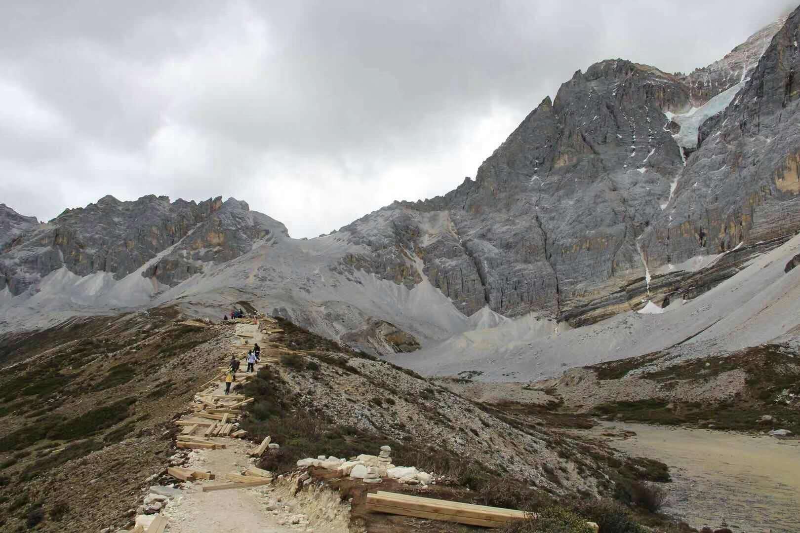 大柴旦—青海雅丹魔鬼城   大柴旦—青海雅丹魔鬼旅游   大柴旦—青海雅丹旅游公司   大柴旦—青海雅丹旅游專線