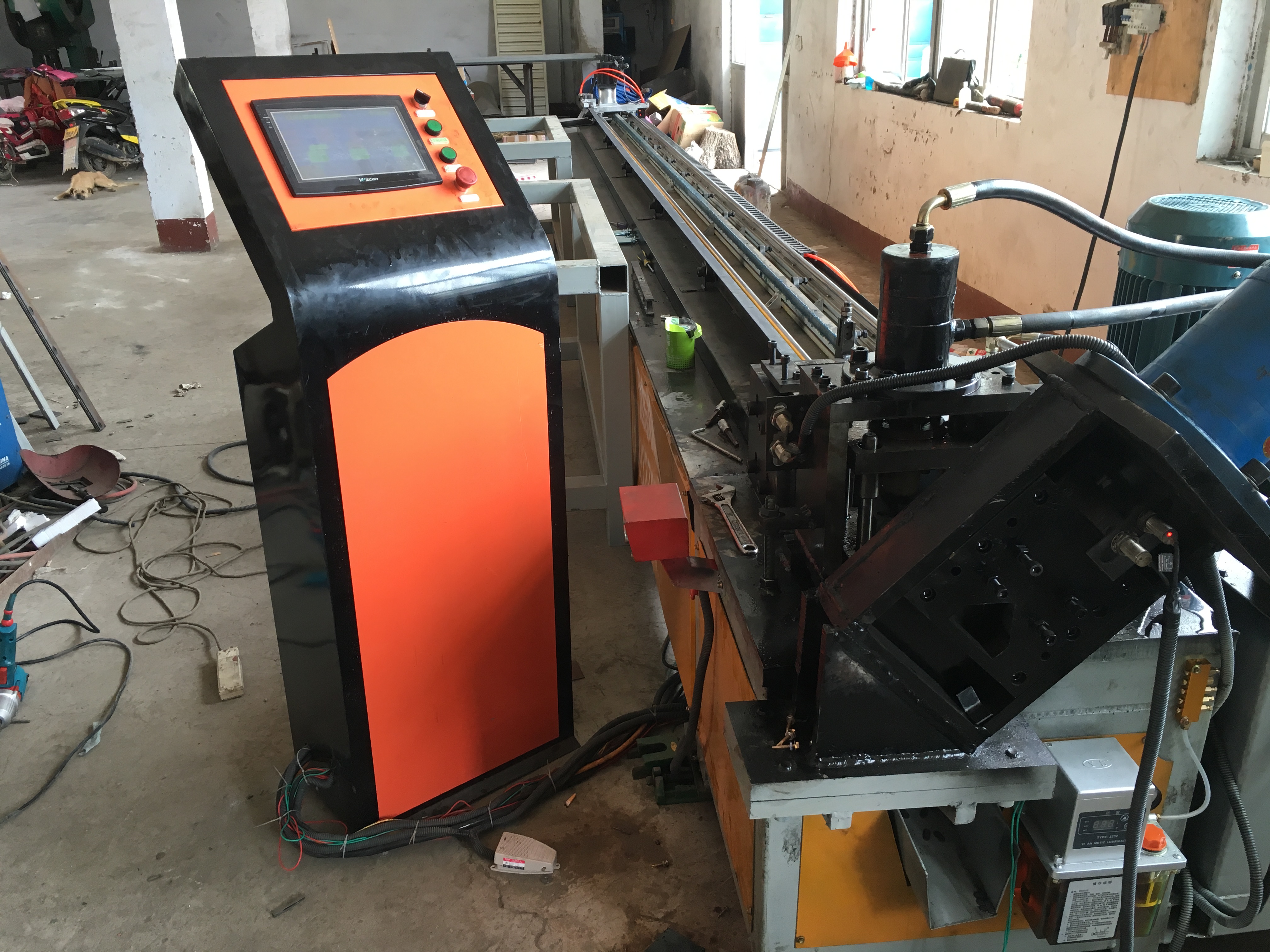 滄州沖孔機(jī)廠家 法蘭沖孔機(jī)哪家好 廠家*