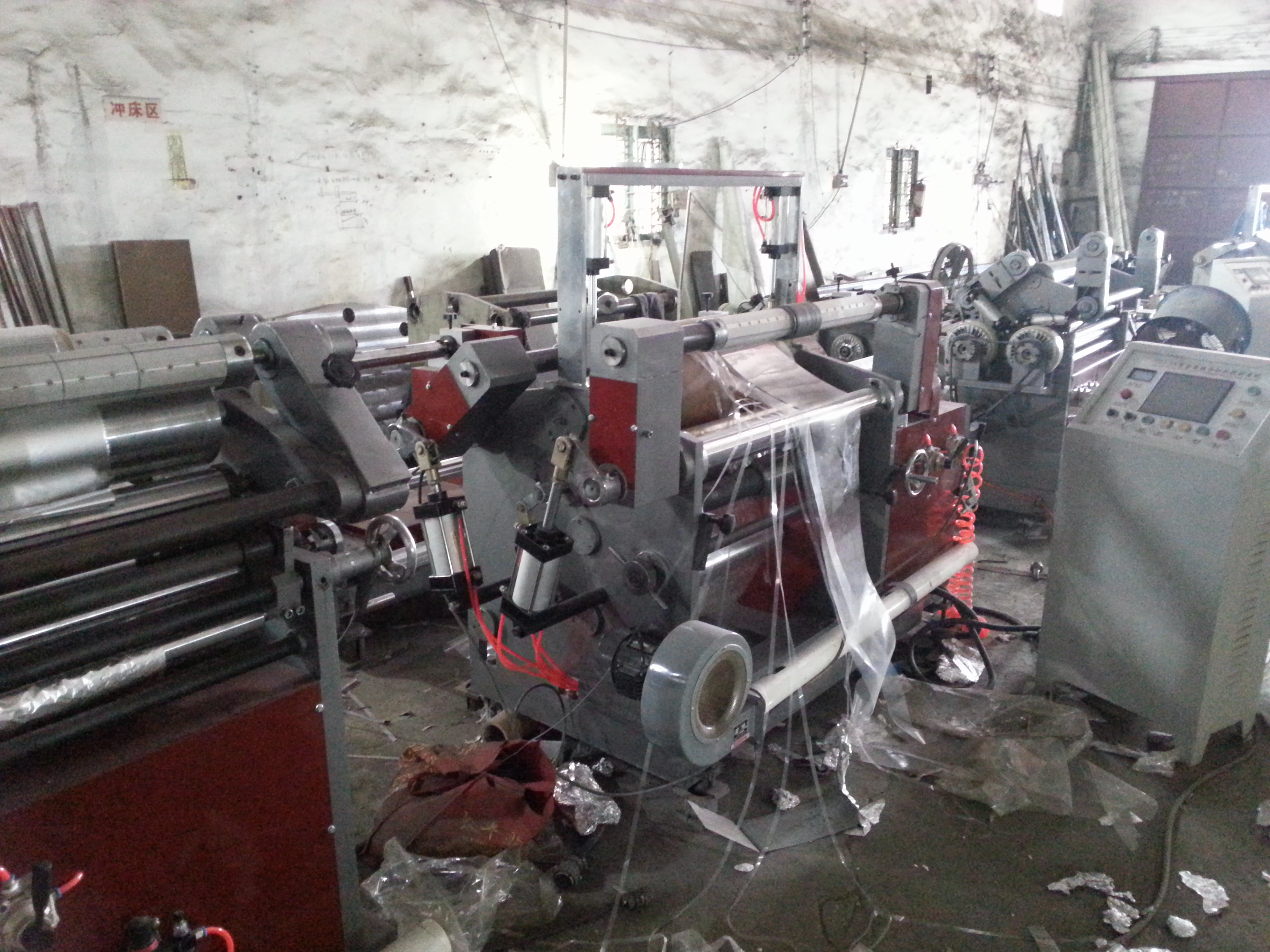 高精密表面高速分切機(jī)圖片/高精密表面高速分切機(jī)樣板圖 (3)